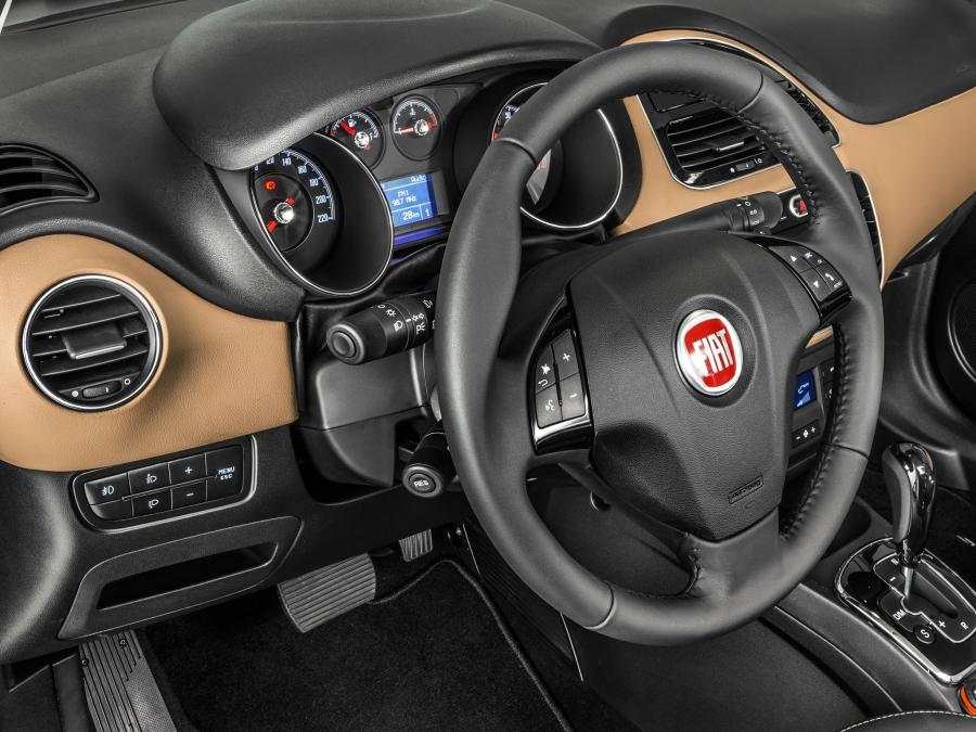  Fiat Linea 2014 года  (BR) (фото 24 из 30)